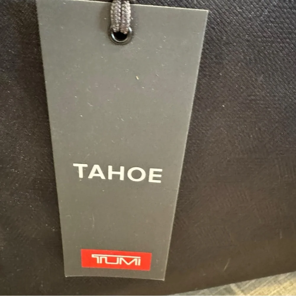 Tumi Sonoma Day Duffel Bag in Black New